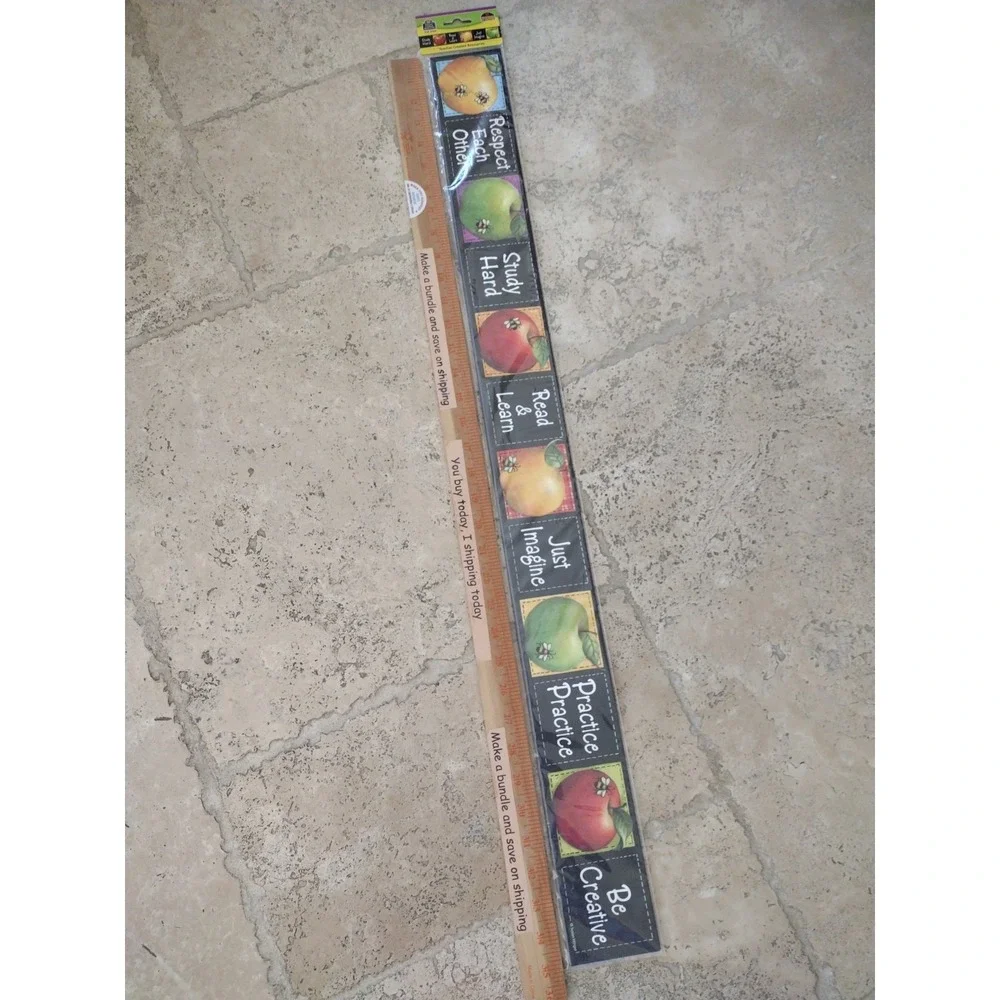 Teacher Created Resources‎ Susan Winget Colorful Apples Straight Border TCR4748